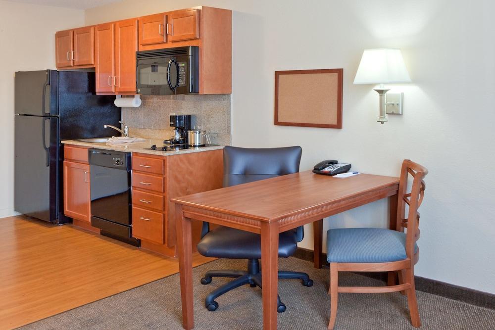 Candlewood Suites Manassas By Ihg Экстерьер фото